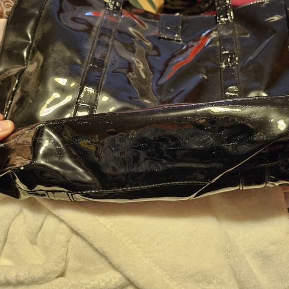 A used black patent Yankee Candle tote - Picture 5 of 6